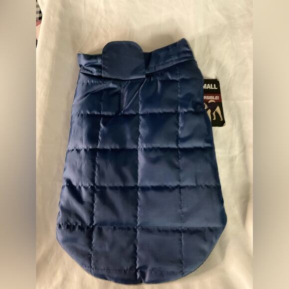 Animal Planet Reversible Puffer Vest Jacket Small Breeds Winter Fall Pets Comfy - Picture 1 of 8